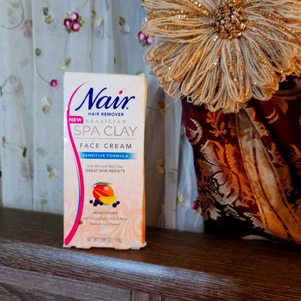 Nair Brazilian Spa Clay Facial Hair Remover Mango Butter & Acai Berry NWOT - Picture 1 of 4